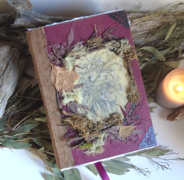 Grimoire vierge, reliure et fabrication artisanales