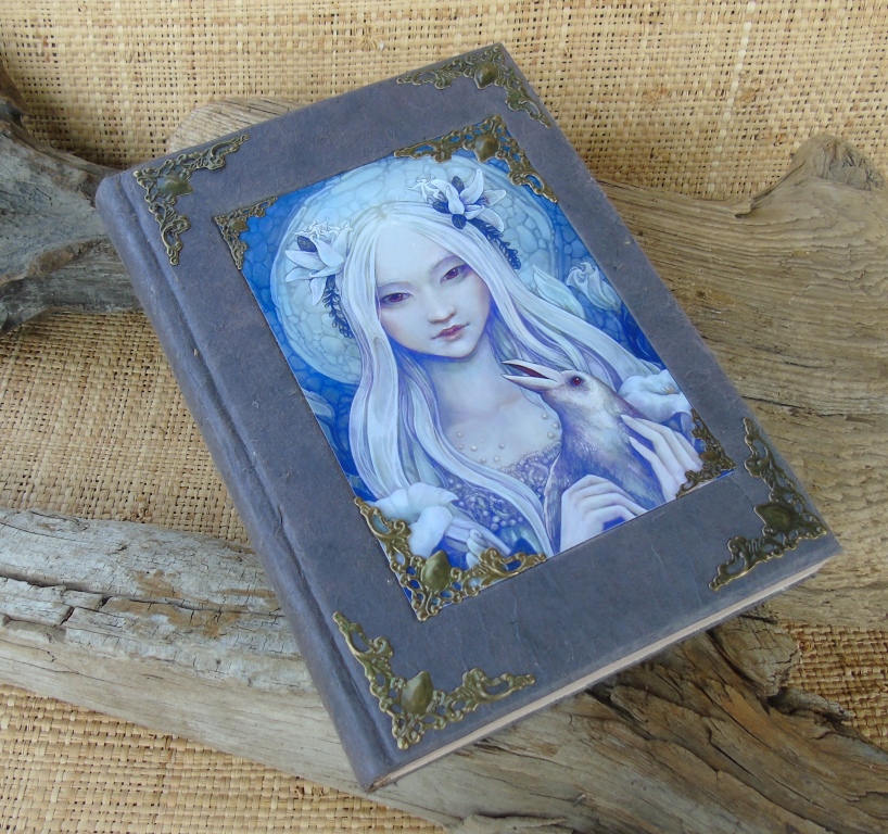 Grimoire vierge, reliure et fabrication artisanales