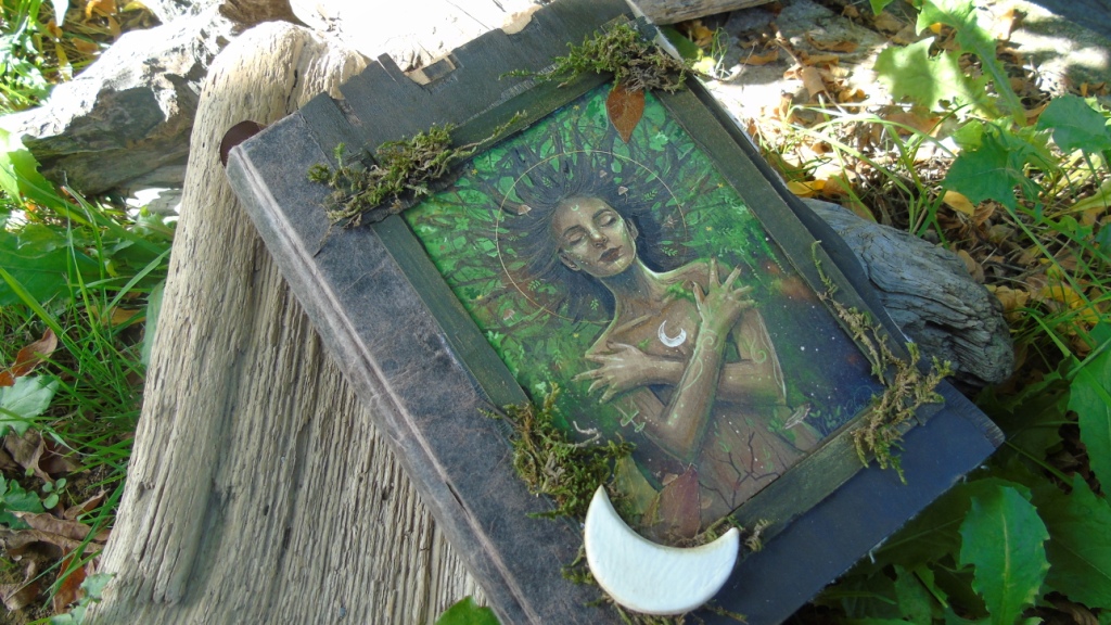 Grimoire vierge, reliure et fabrication artisanales