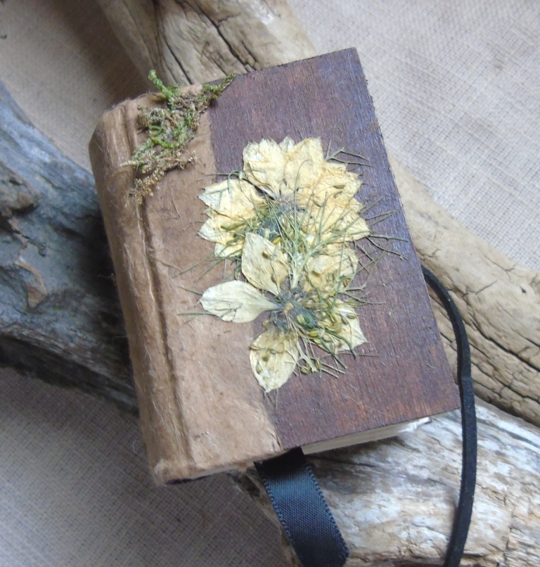 mini grimoire bois, reliure artisanale pièce unique