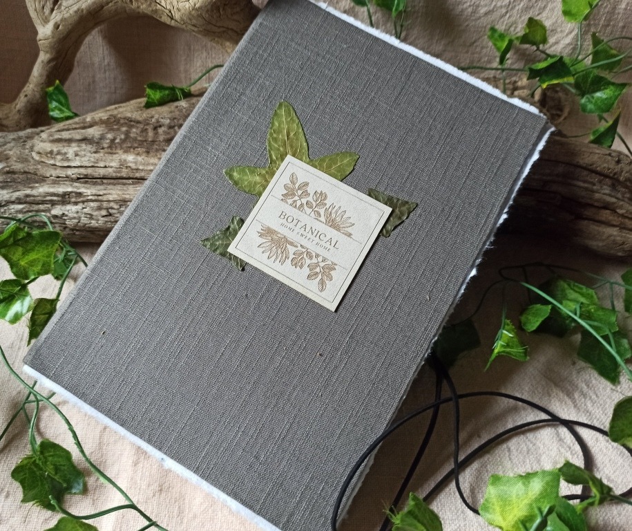 Herbier papier coton, reliure artisanale, L'arbre à papier
