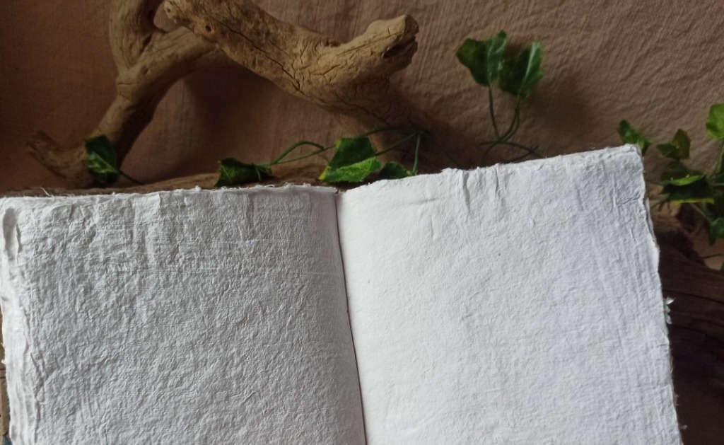 Le conteur n°4, reliure artisanale, papier coton, L'arbre à papier, artisanat d'art