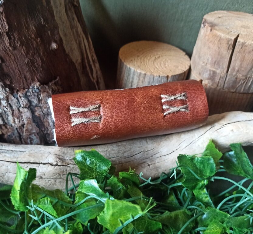 Grimoire totem, carnet artisanal vierge, reliure artisanale