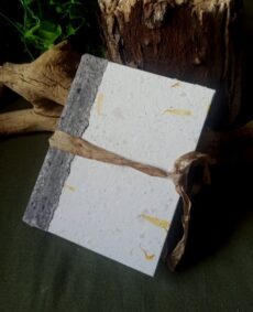 Carnet, grimoire artisanal, papier recyclé fait main, reliure artisanale