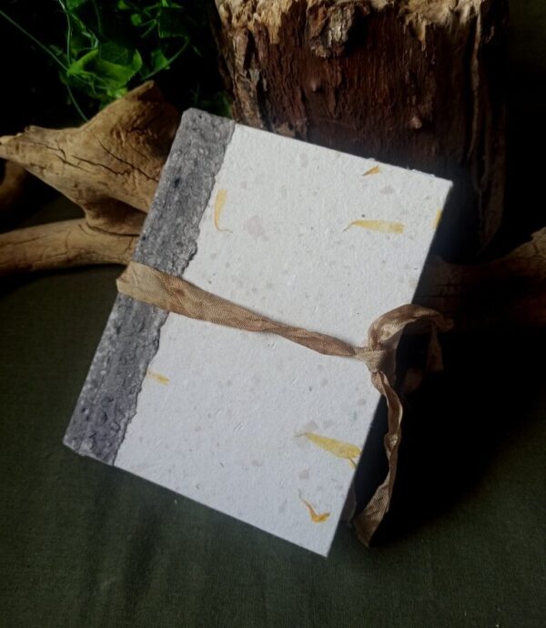 Carnet, grimoire artisanal, papier recyclé fait main, reliure artisanale