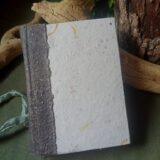 Carnet grimoire artisanal, papier recyclé fait main, pièce unique Carnet grimoire artisanal, papier recyclé fait main, pièce unique
