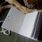 Carnet papier recyclé fait main, reliure artisanale, pièce unique Carnet papier recyclé fait main, reliure artisanale, pièce unique