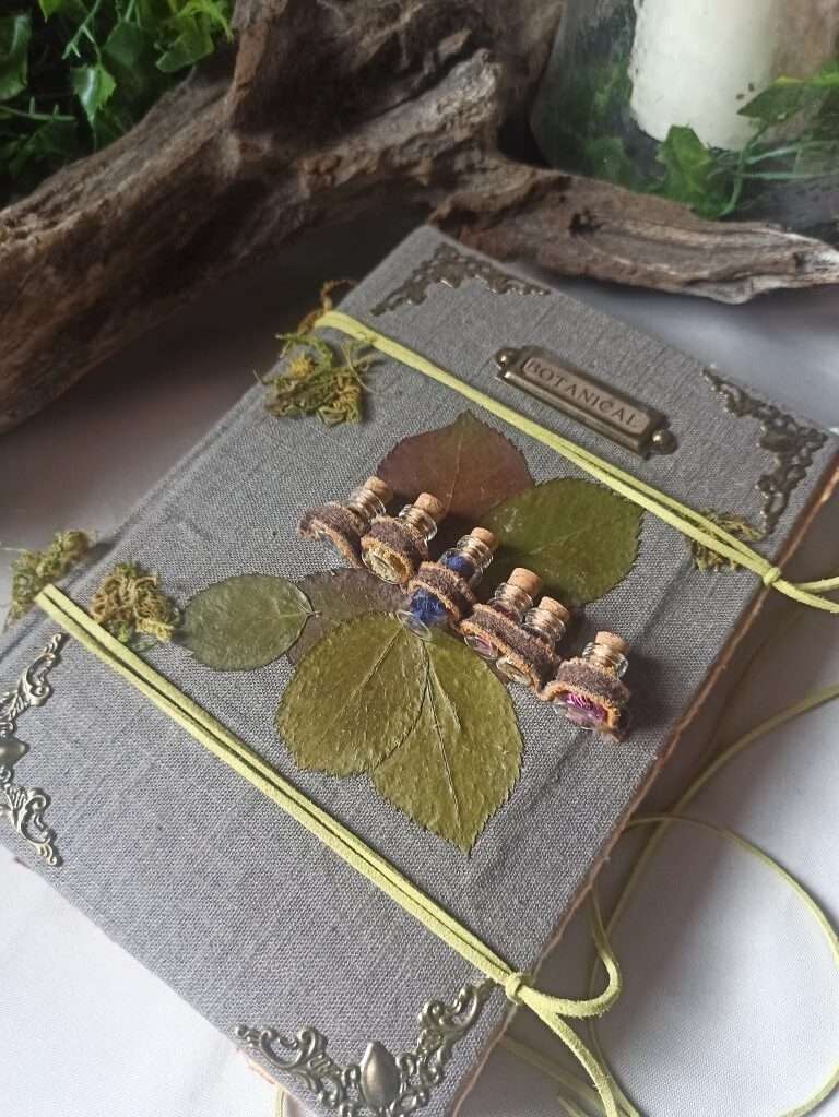 Grimoire, carnet artisanal, papier recyclé fait main