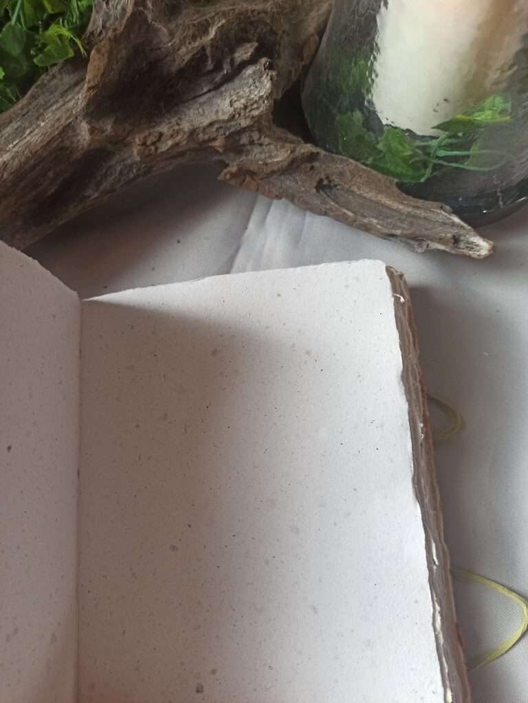 Grimoire, carnet artisanal, papier recyclé fait main