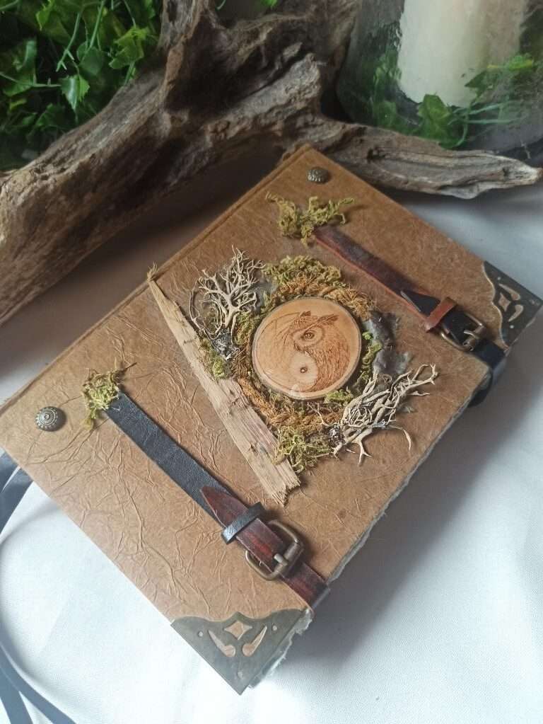 Grimoire, carnet artisanal, papier recyclé fait main
