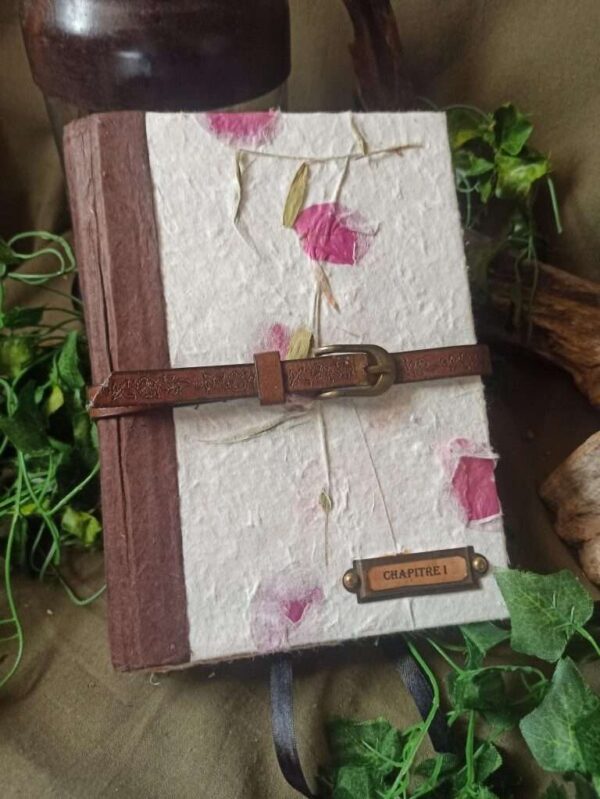 Carnet artisanal, papier fait main à l'atelier, reliure artisanal, L'arbre à papier Carnet artisanal, papier fait main à l'atelier, reliure artisanal, L'arbre à papier