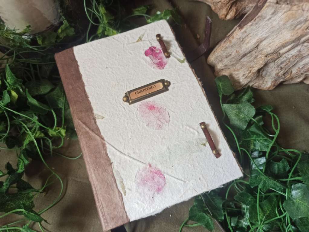 Carnet artisanal, papier fait main à l'atelier, reliure artisanale, L'arbre à papier
