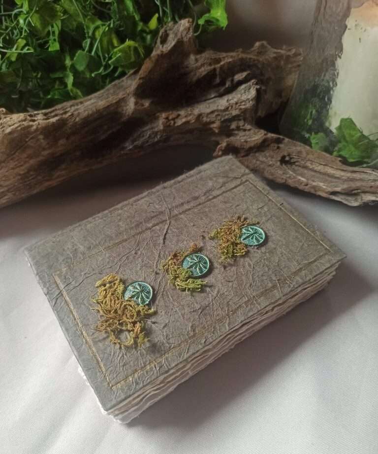 Grimoire, carnet artisanal, papier recyclé fait main