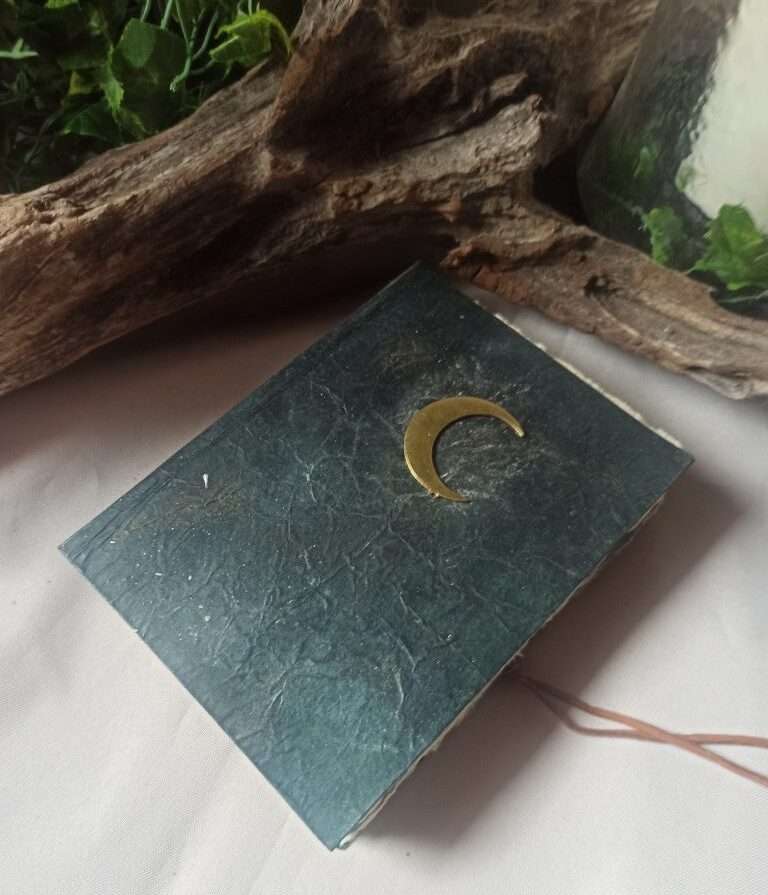 Grimoire, carnet artisanal, papier recyclé fait main