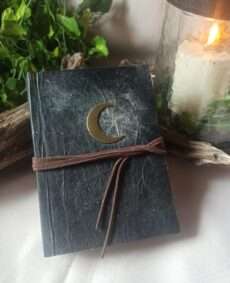 Grimoire, carnet artisanal, papier recyclé fait main