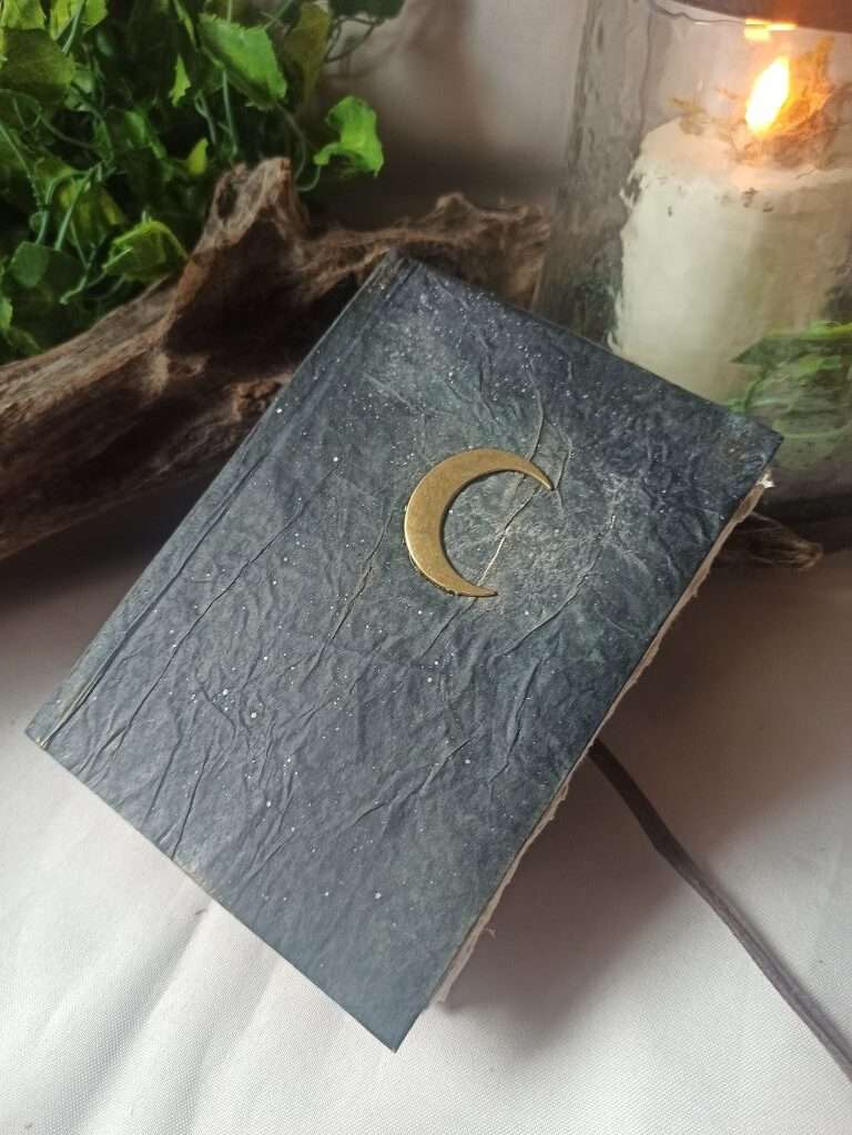 Grimoire, carnet artisanal, papier recyclé fait main