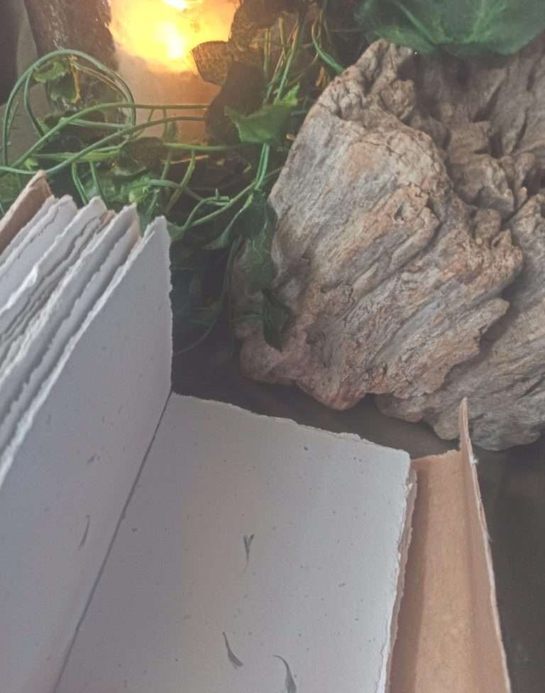 Carnet artisanal, papier fait main, reliure artisanale