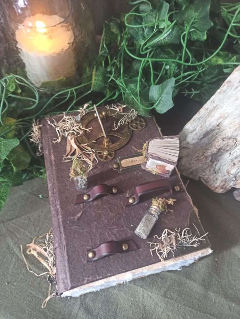 Grimoire artisanal, papier coton recyclé, L'arbre à papier Grimoire artisanal, papier coton recyclé, L'arbre à papier