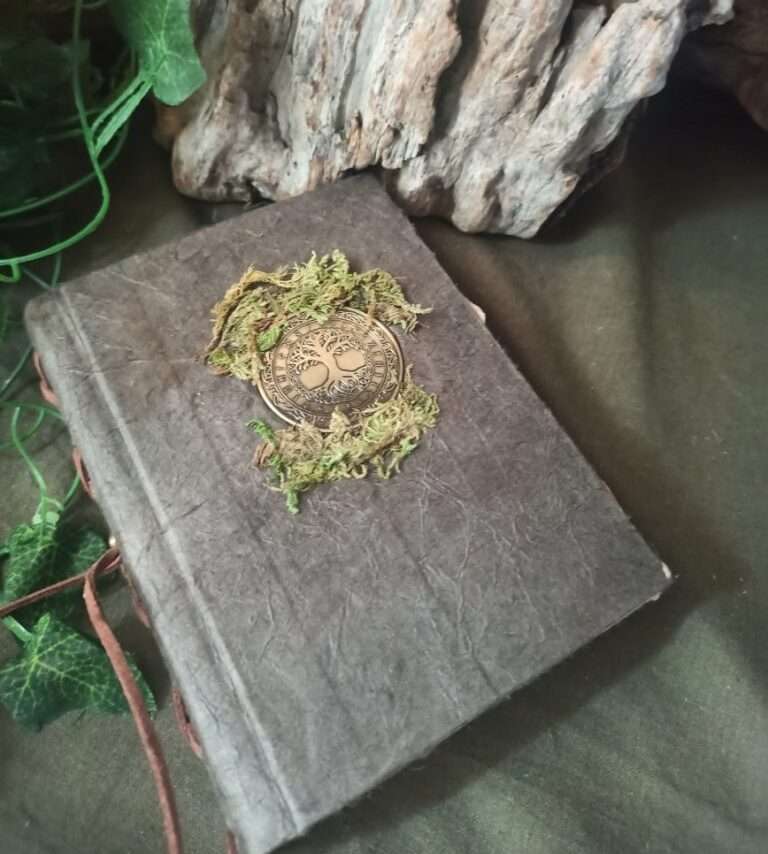 Grimoire artisanal, papier coton recyclé, L'arbre à papier