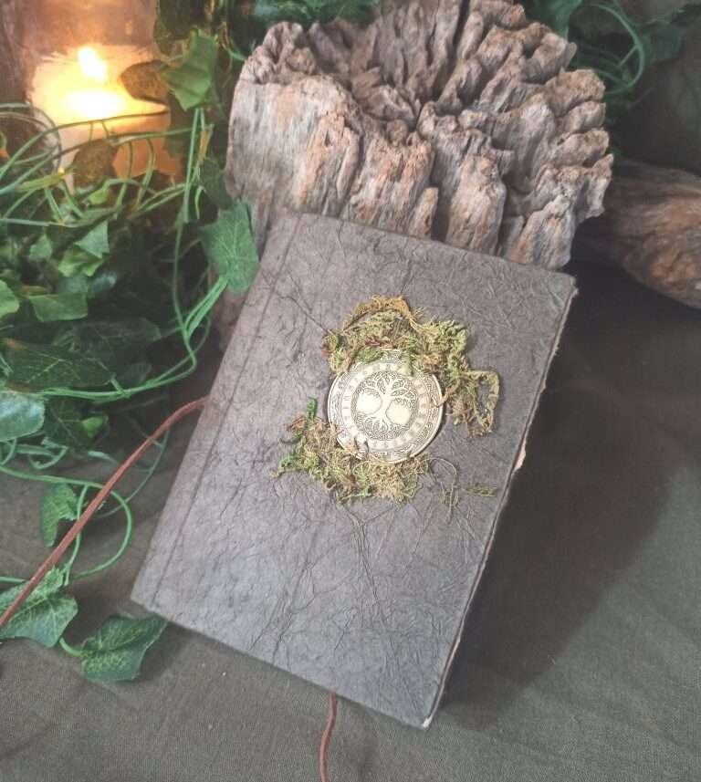 Grimoire artisanal, papier coton recyclé, L'arbre à papier