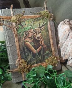 Grimoire artisanal, papier fabriqué à la main à l'atelier, reliure artisanale