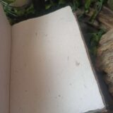 Grimoire artisanal, papier fabriqué à la main à l'atelier, reliure artisanale