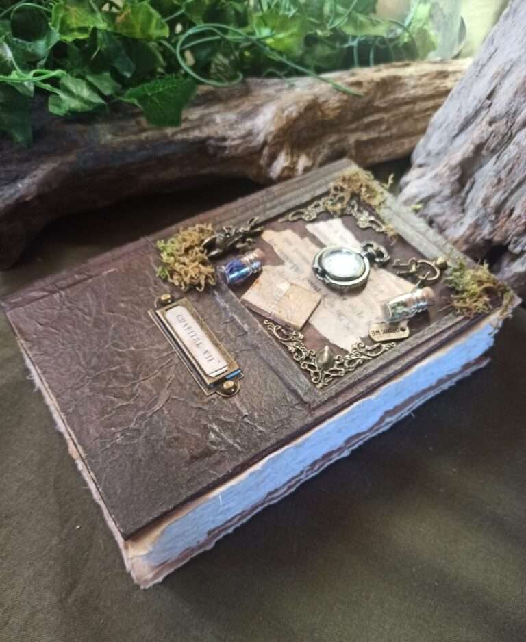 Grimoire artisanal, papier coton recyclé, L'arbre à papier Grimoire artisanal, papier coton recyclé, L'arbre à papier