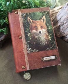 Grimoire artisanal, papier fait main à l'atelier, reliure artisanale, L'arbre à papier