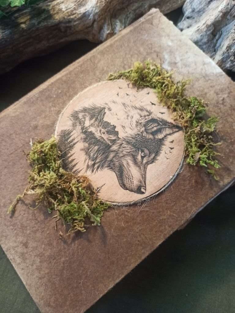 Grimoire artisanal, papier fait main à l'atelier, reliure artisanale, L'arbre à papier
