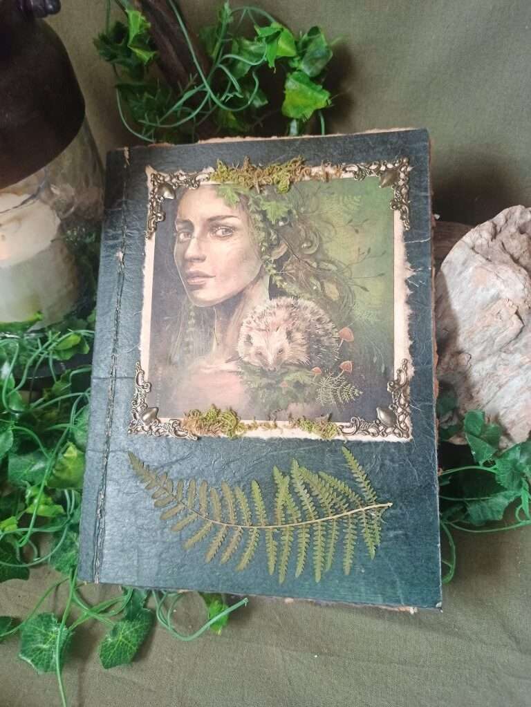 Grimoire artisanal, papier coton recyclé, reliure artisanale, L'arbre à papier